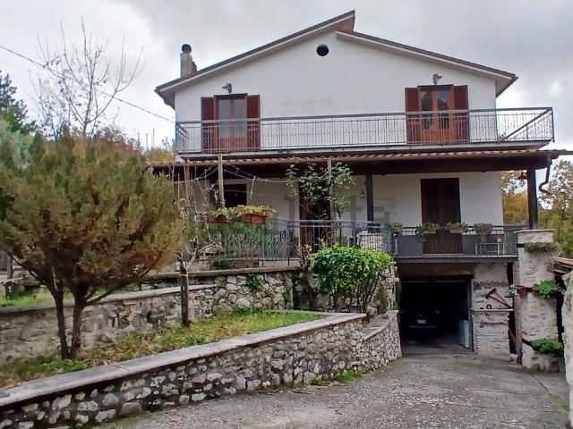 Villetta indipendente in vendita di 160 m² in Via Madonnetta, 4