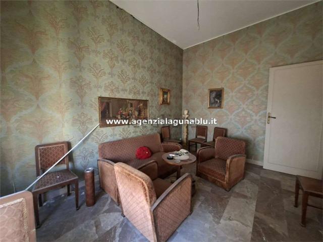 Villetta indipendente in vendita di 160 m² in Via Makara