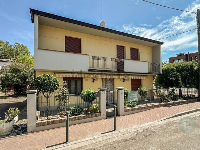 Villetta indipendente in vendita di 160 m² in Via Marco Polo, 39
