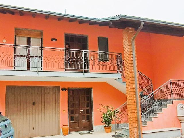 Villetta indipendente in vendita di 160 m² in Via Martiri