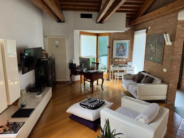Villetta indipendente in vendita di 160 m² in Via Sabin, 2