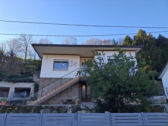 Villetta indipendente in vendita di 160 m² in Via San Gottardo, 79