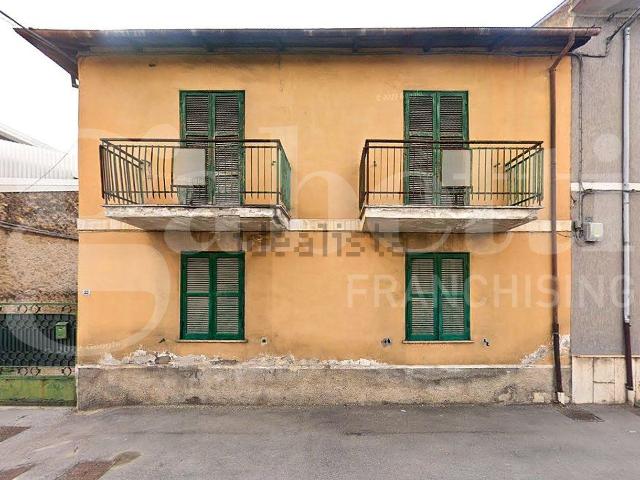 Villetta indipendente in vendita di 160 m² in Via Sandro Pertini, 22