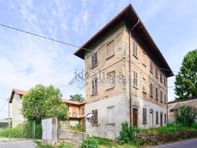 Villetta indipendente in vendita di 160 m² in Via Sant&apos Ambrogio