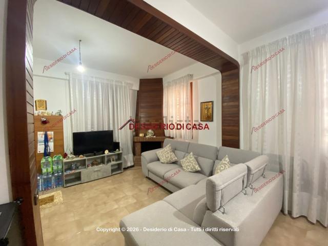 Villetta indipendente in vendita di 160 m² in Via Stazione, 23