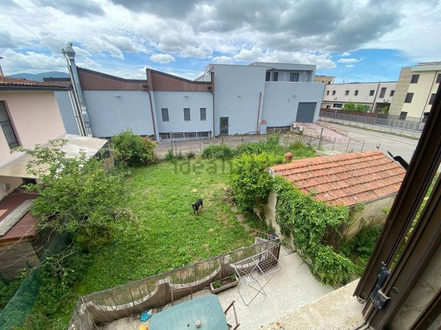 Villetta indipendente in vendita di 160 m² in Via Piero Calamandrei