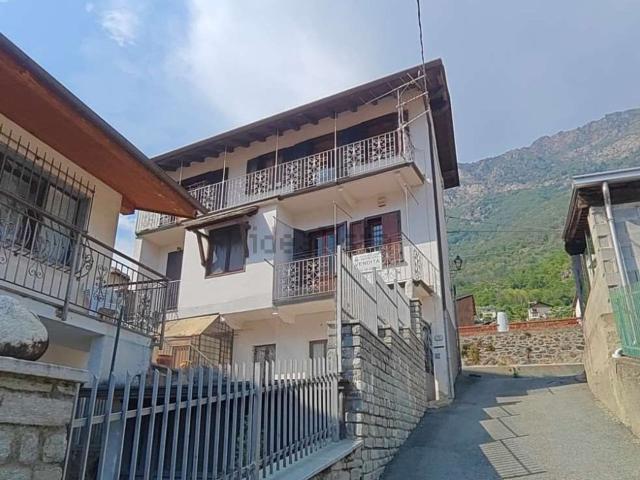 Villetta indipendente in vendita di 160 m² in Via Rovarey, 78