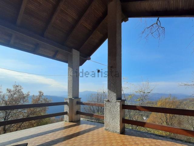 Villetta indipendente in vendita di 160 m² in Via Rissa, 1