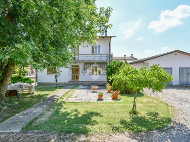 Villetta indipendente in vendita di 160 m² in Via Russia, 18
