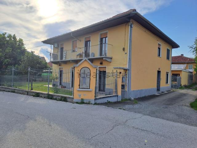 Villetta indipendente in vendita di 160 m² in Via Tre Re, 20