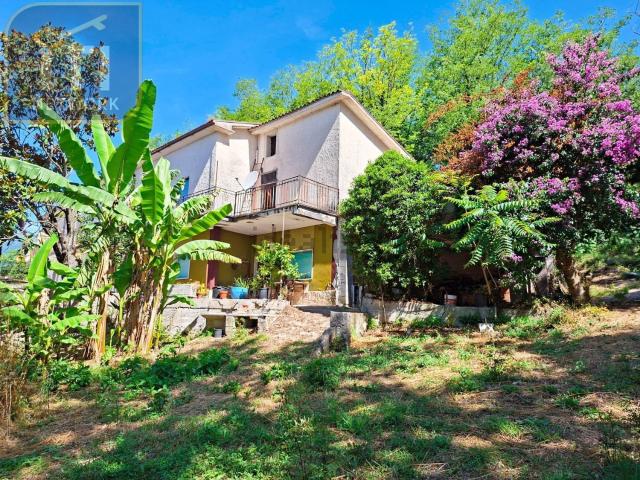 Villetta indipendente in vendita di 160 m² in Via Tufo, 4