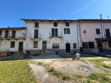 Villetta bifamiliare in vendita di 160 m² in Via Vittorio Emanuele II, 4