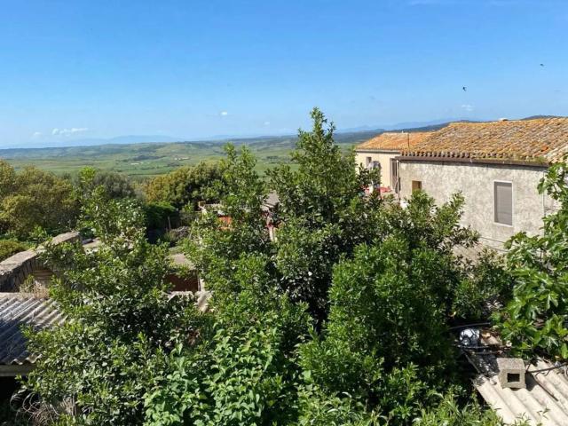 Villetta indipendente in vendita di 160 m² in Via Vittorio Veneto