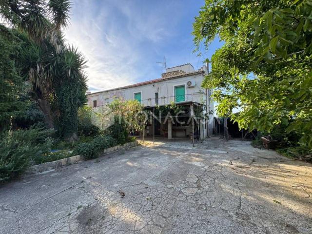 Villetta indipendente in vendita di 160 m² in Contrada Usco