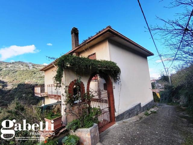 Villetta indipendente in vendita di 160 m² in Contrada Fiumara