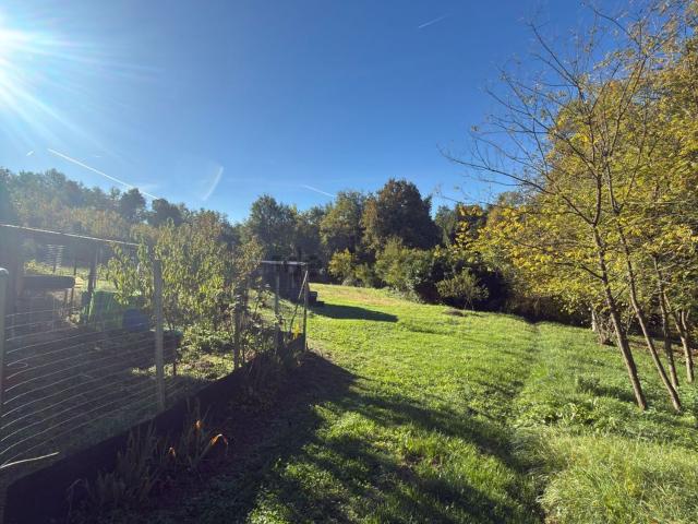 Villetta indipendente in vendita di 160 m² in Frazione Valunga, 33
