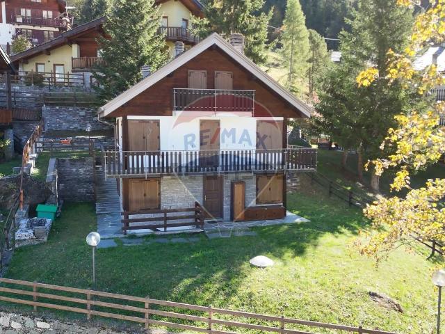 Villetta indipendente in vendita di 160 m² in Frazione Bringaz