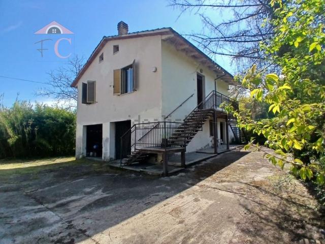 Villetta indipendente in vendita di 160 m² in Strada Tiro a Segno, 10