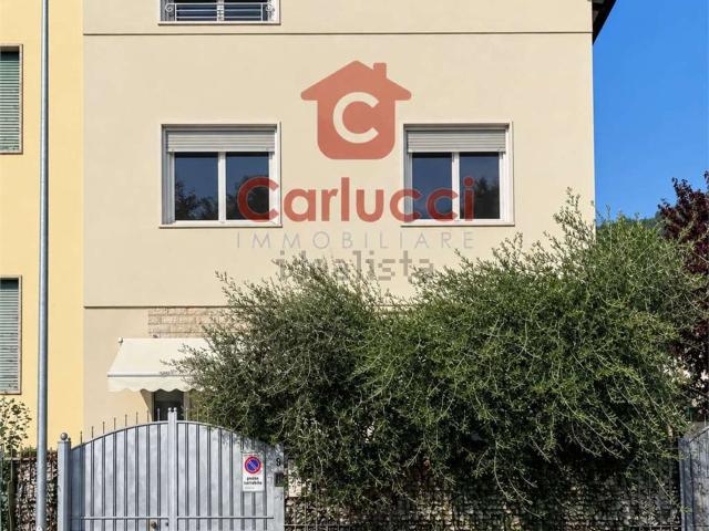 Villetta indipendente in vendita di 161 m² in Piazza Leonardo da Vinci, 9