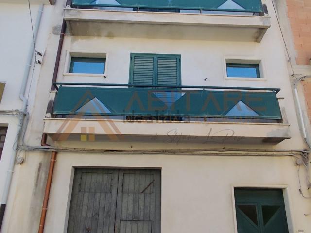 Villetta indipendente in vendita di 161 m² in Via Giuseppe Lister, 42