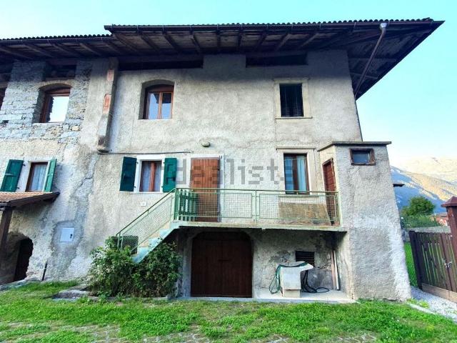 Villetta indipendente in vendita di 161 m² in Via XXIV Maggio