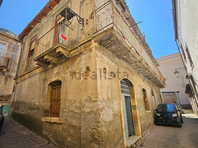 Villetta indipendente in vendita di 162 m² in Via Case Nuove in Giampilieri Superiore, 12