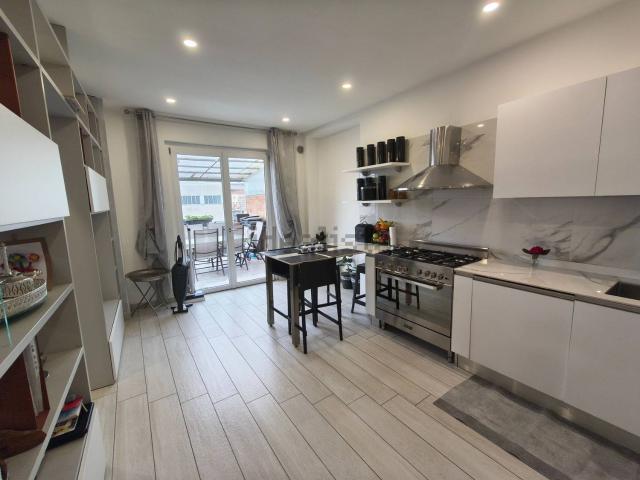 Villetta indipendente in vendita di 162 m² in Via Cuneo, 23