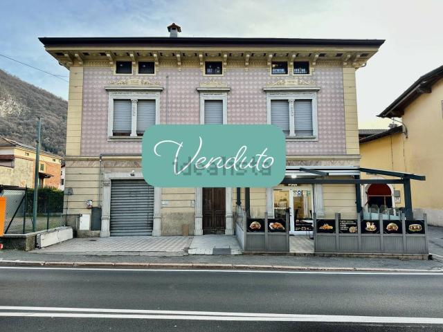 Villetta indipendente in vendita di 162 m² in Via G. Zanardelli, 48