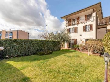 Villetta indipendente in vendita di 162 m² in Via dei Confini