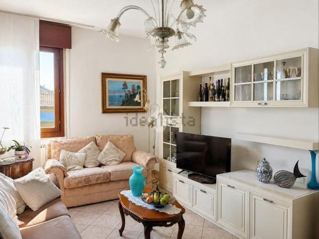 Villetta indipendente in vendita di 162 m² in Via della Crusca, 8