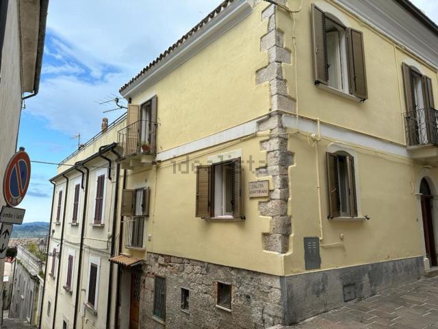Villetta indipendente in vendita di 162 m² in Corso Vittorio Emanuele, 48