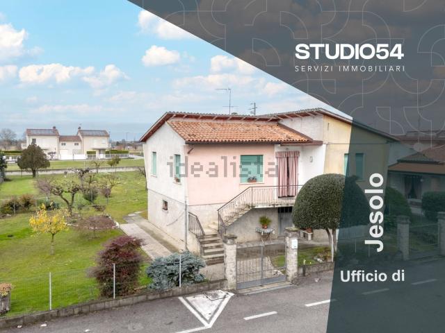 Villetta indipendente in vendita di 163 m² in Via Giovanni XXIII, 86