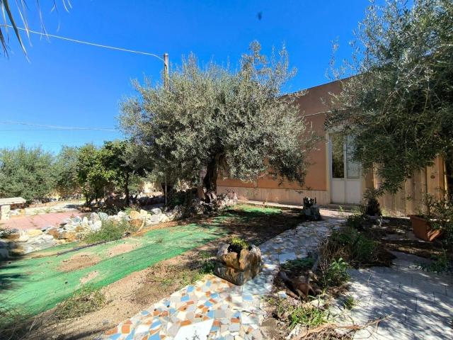Villetta indipendente in vendita di 163 m² in Strada Statale 113 Settentrionale Sicula