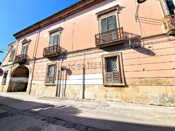 Villetta indipendente in vendita di 1645 m² in Via Armando Diaz, 18