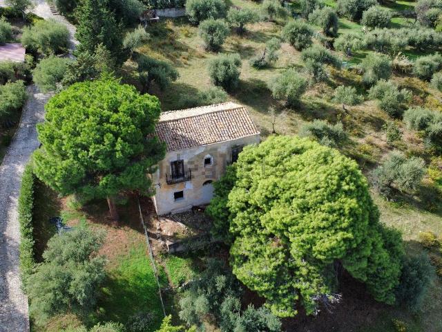 Villetta indipendente in vendita di 164 m² in Via Generale Francesco Minasola