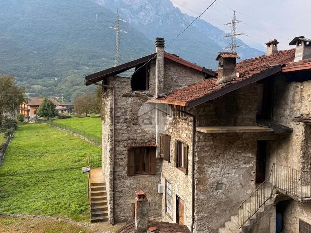 Villetta indipendente in vendita di 164 m² in Via Gera Superiore, 30