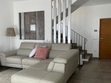 Villetta indipendente in vendita di 164 m² in Via Serra di Sotto, 34