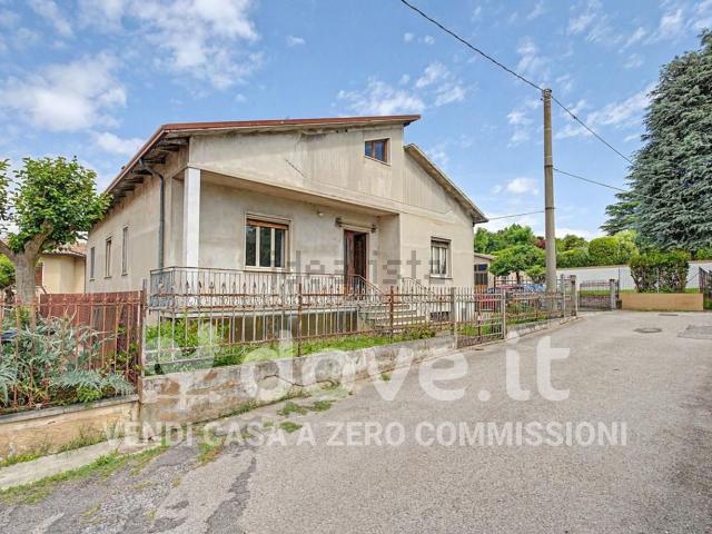 Villetta indipendente in vendita di 165 m² in Via Cavriana, 31