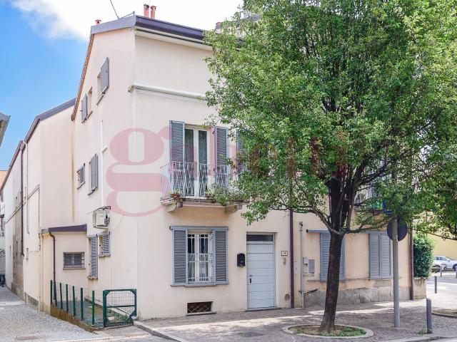 Villetta indipendente in vendita di 165 m² in Via Alcide de Gasperi, 2