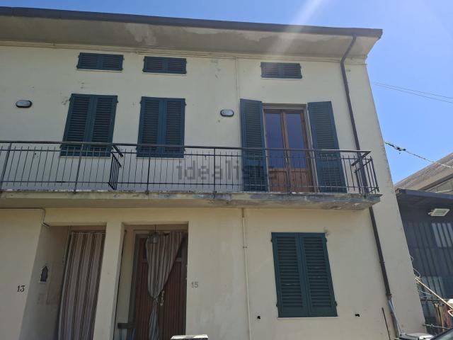 Villetta indipendente in vendita di 165 m² in Via delle Pavoniere
