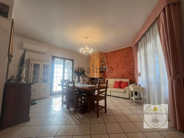 Villetta indipendente in vendita di 165 m² in Via Fornaci
