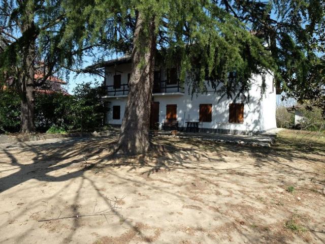 Villetta indipendente in vendita di 165 m² in Via Olivera, 4