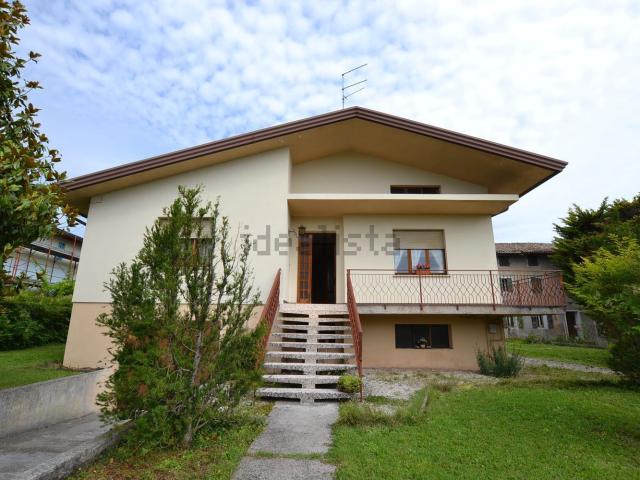 Villetta indipendente in vendita di 331 m² in Via Scipio Slataper, 29