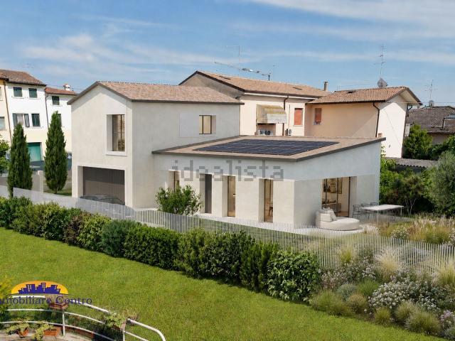 Villetta indipendente in vendita di 165 m² in Piazza IV Novembre, 12