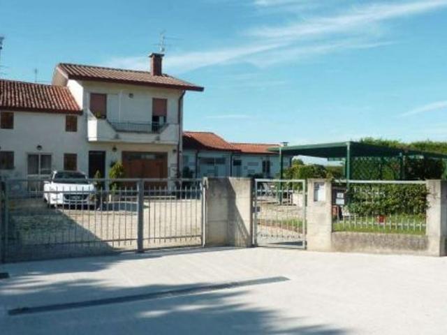 Villetta indipendente in vendita di 166 m² in Via Caseggiato, 18