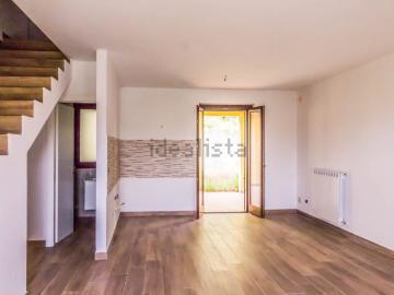 Villetta indipendente in vendita di 166 m² in Via di Sotto