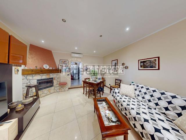 Villetta indipendente in vendita di 166 m² in Via Sant Anna, 66