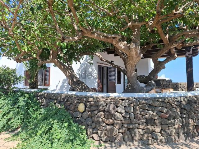 Villetta indipendente in vendita di 166 m² in Via Santa Maria