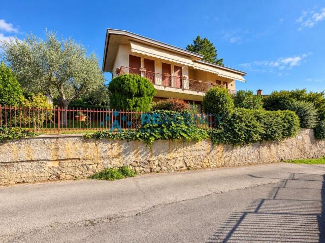 Villetta indipendente in vendita di 166 m² in Via Pozzetto