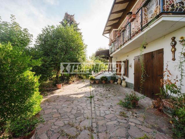 Villetta indipendente in vendita di 166 m² in Via Pescarola di Sopra, 285